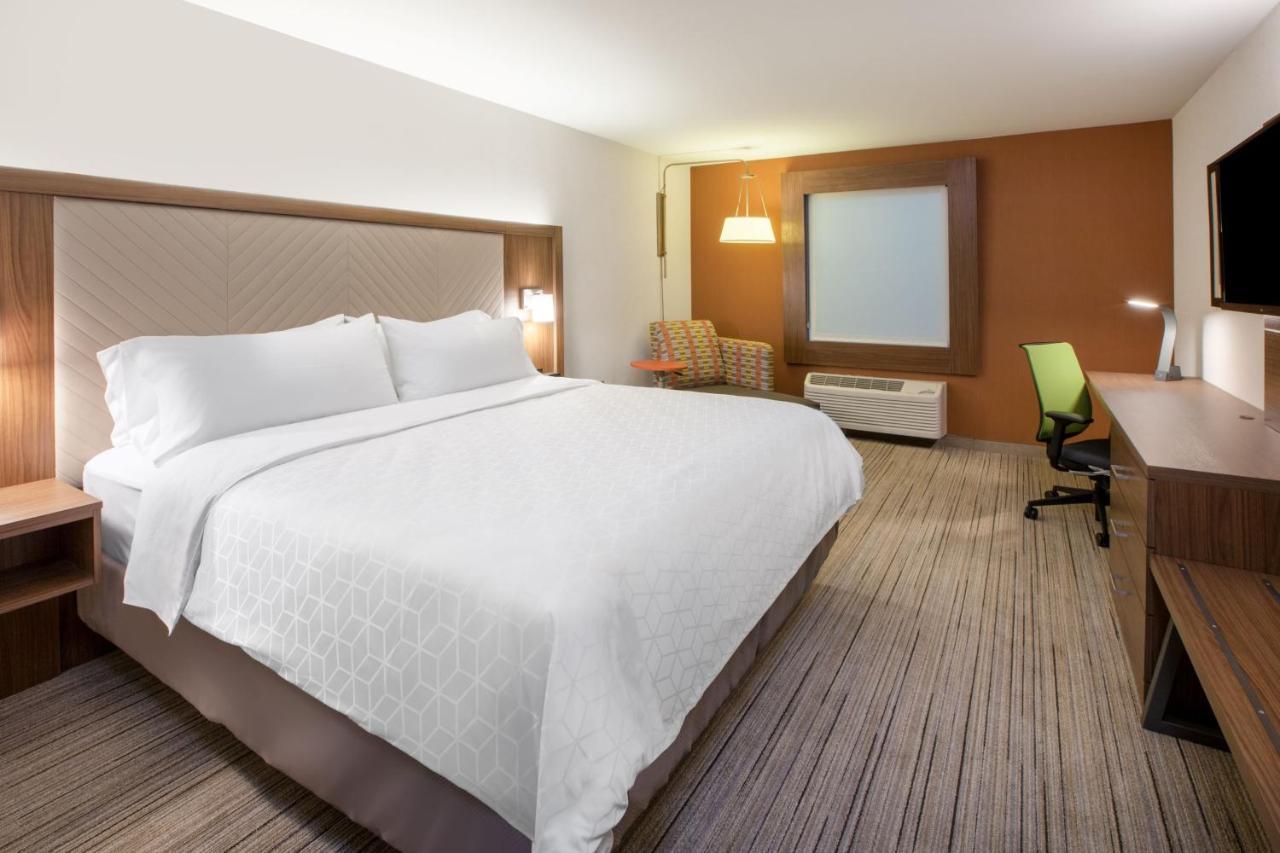 Holiday Inn Express & Suites Dyersburg By Ihg Εξωτερικό φωτογραφία