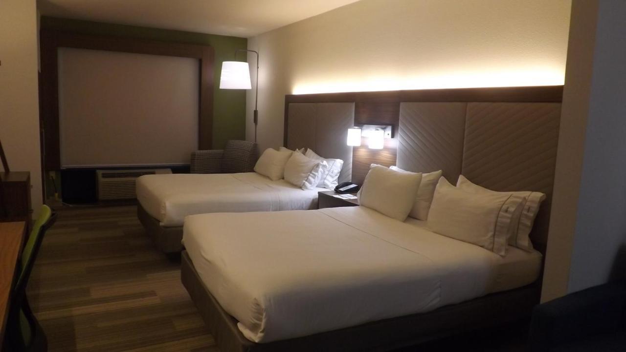 Holiday Inn Express & Suites Dyersburg By Ihg Εξωτερικό φωτογραφία