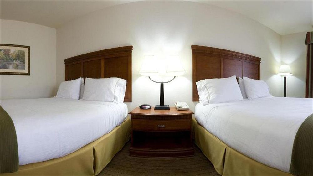 Holiday Inn Express & Suites Dyersburg By Ihg Εξωτερικό φωτογραφία