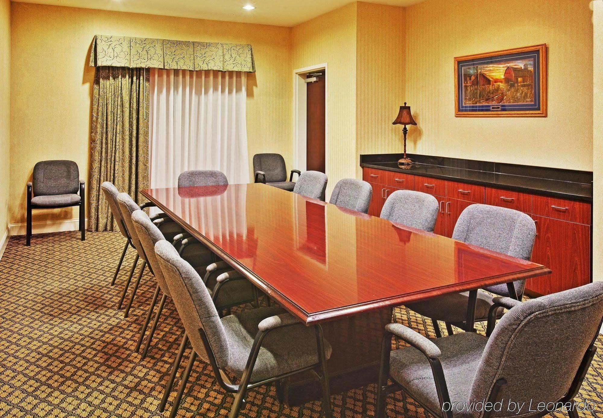 Holiday Inn Express & Suites Dyersburg By Ihg Ανέσεις φωτογραφία