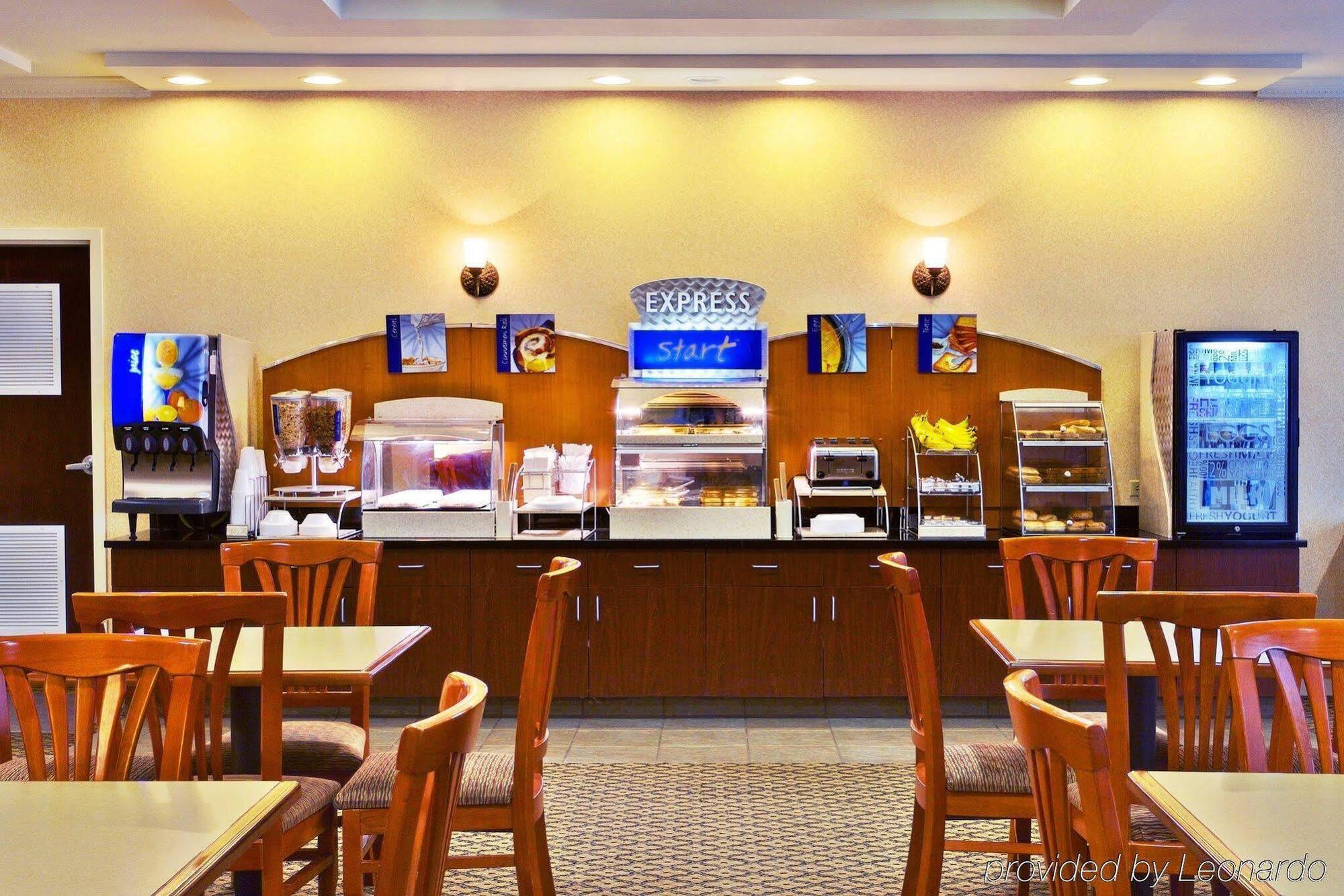 Holiday Inn Express & Suites Dyersburg By Ihg Εξωτερικό φωτογραφία
