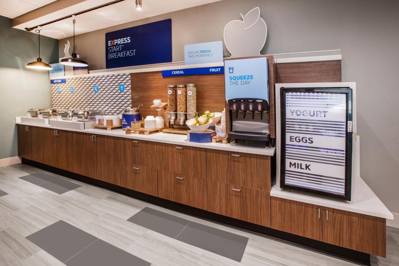 Holiday Inn Express & Suites Dyersburg By Ihg Εξωτερικό φωτογραφία