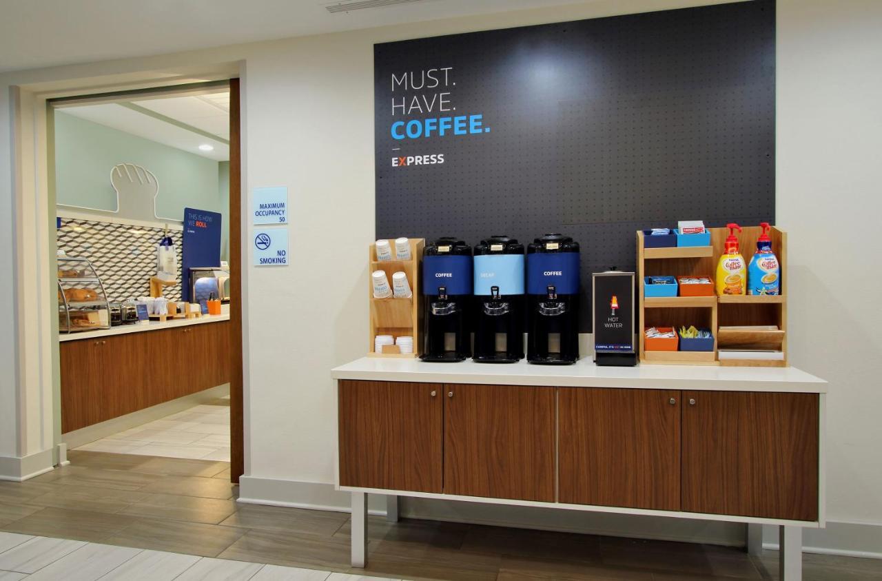 Holiday Inn Express & Suites Dyersburg By Ihg Εξωτερικό φωτογραφία